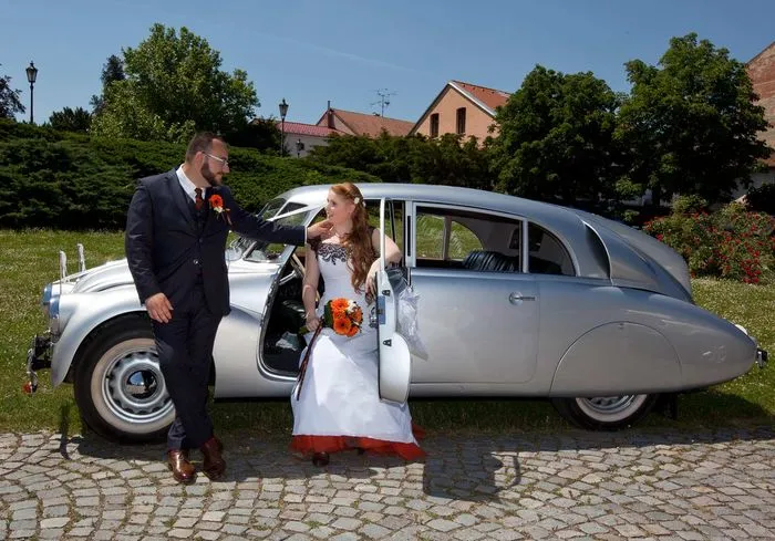 Tatra 87